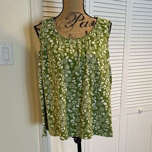 Green & White Floral Sleeveless Top
